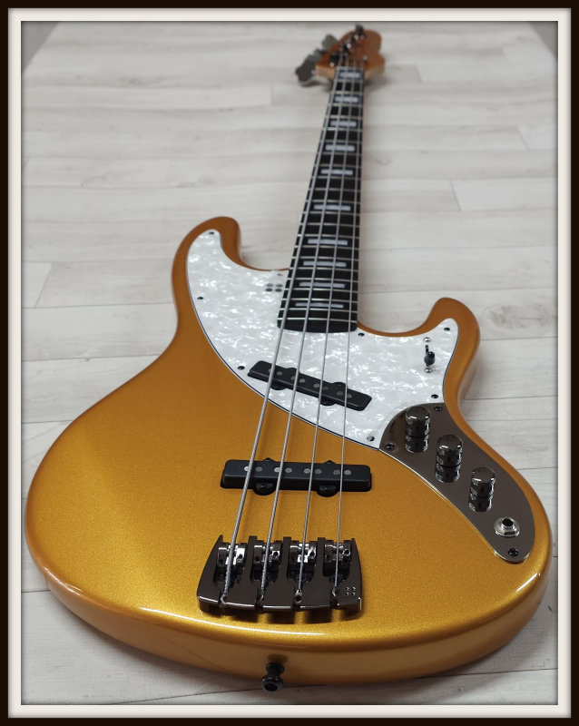 Sandberg California II Umbo 4, Custom Color Copper Highgloss, Signature